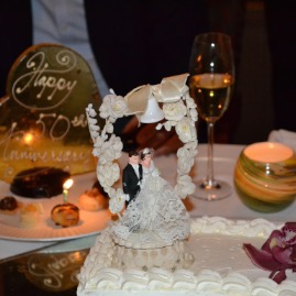 A new cake with the original wedding cake topper