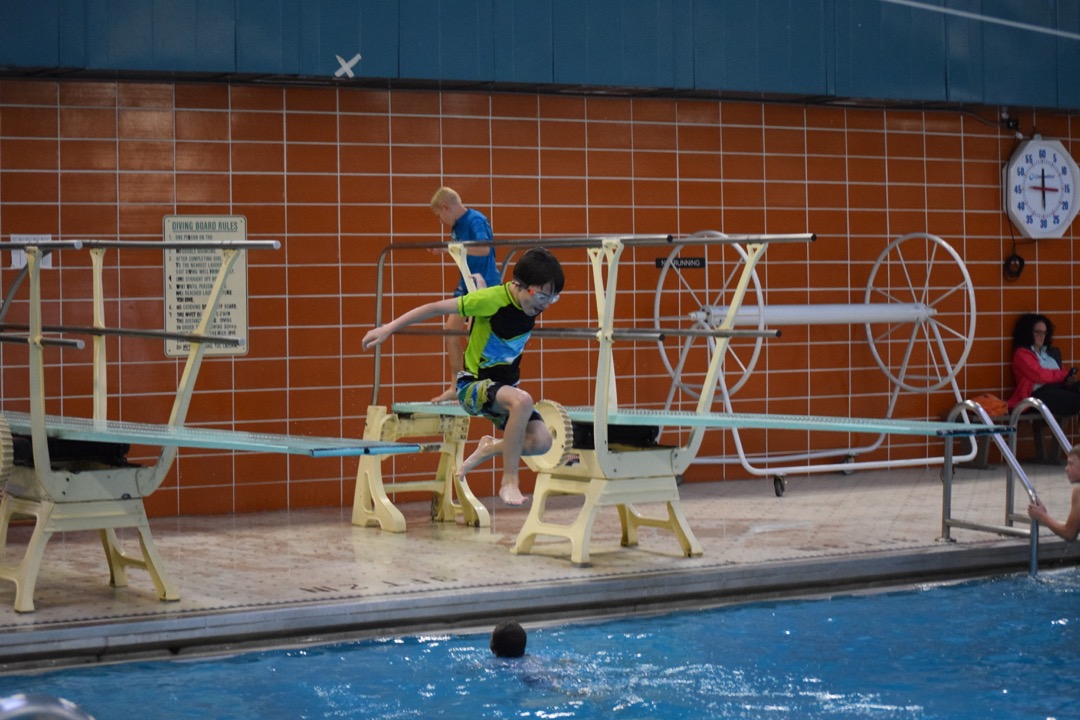 Diving board action