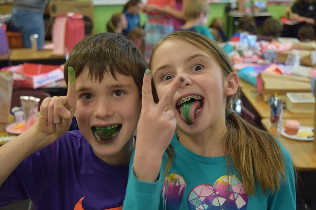 Ted and Caroline, after some disgusting Fun Dip
