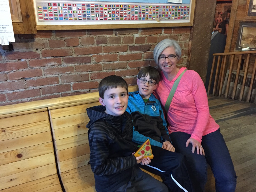 Stopping for pizza on the way to Winter Park spring break fun