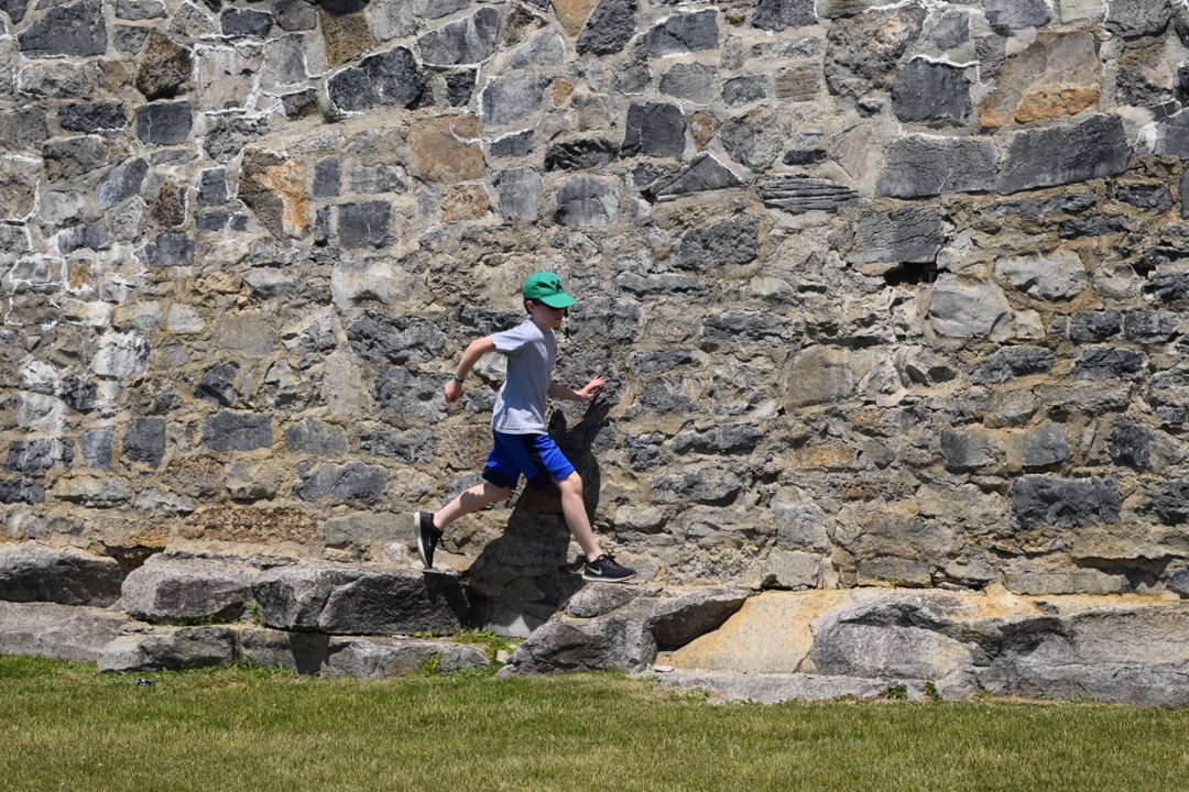 Running around the walls of Ticonderoga
