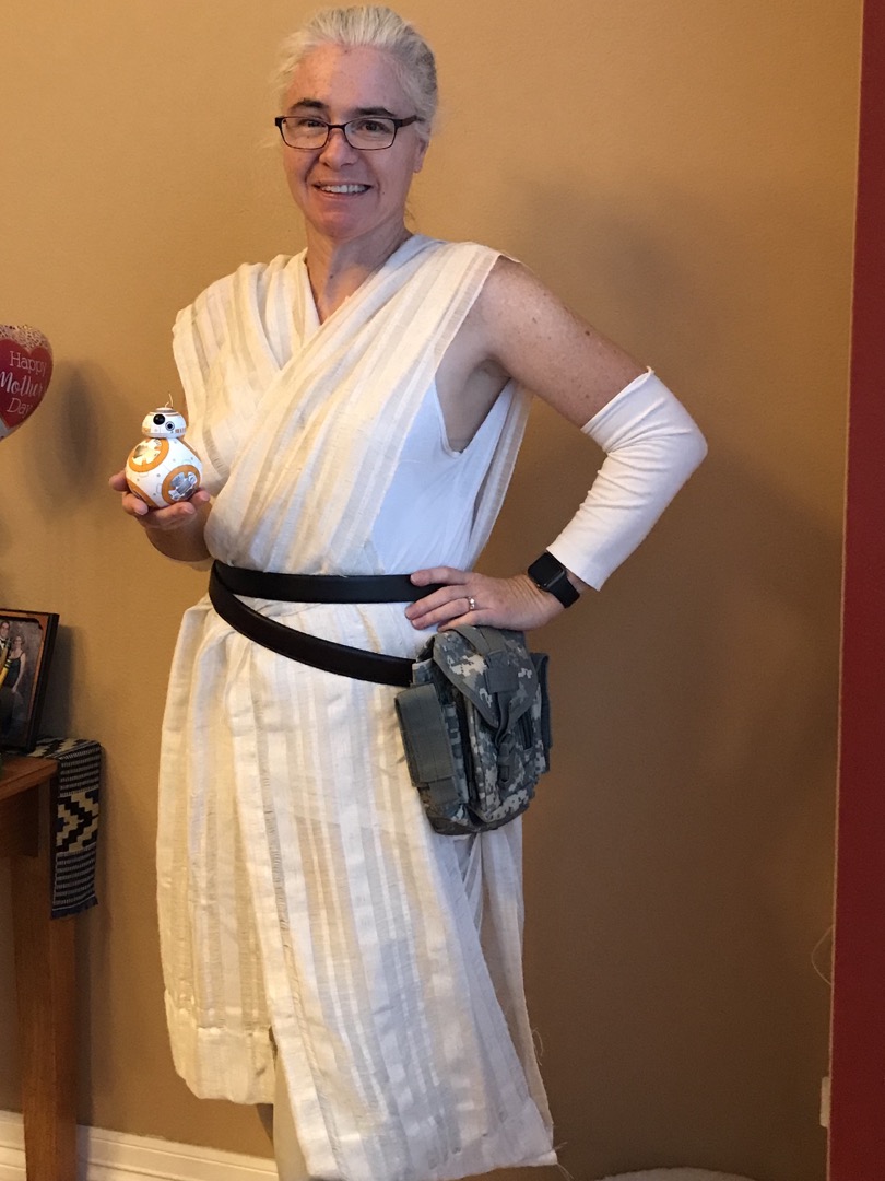 Mom went to school as Rey with her BB-8
