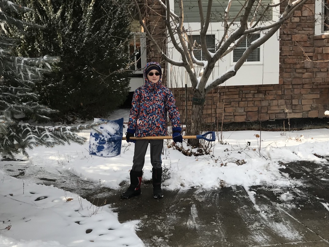Shoveling helper