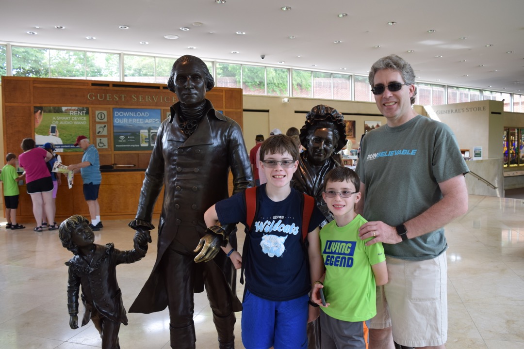 Posing with the Washingtons at Mount Vernon