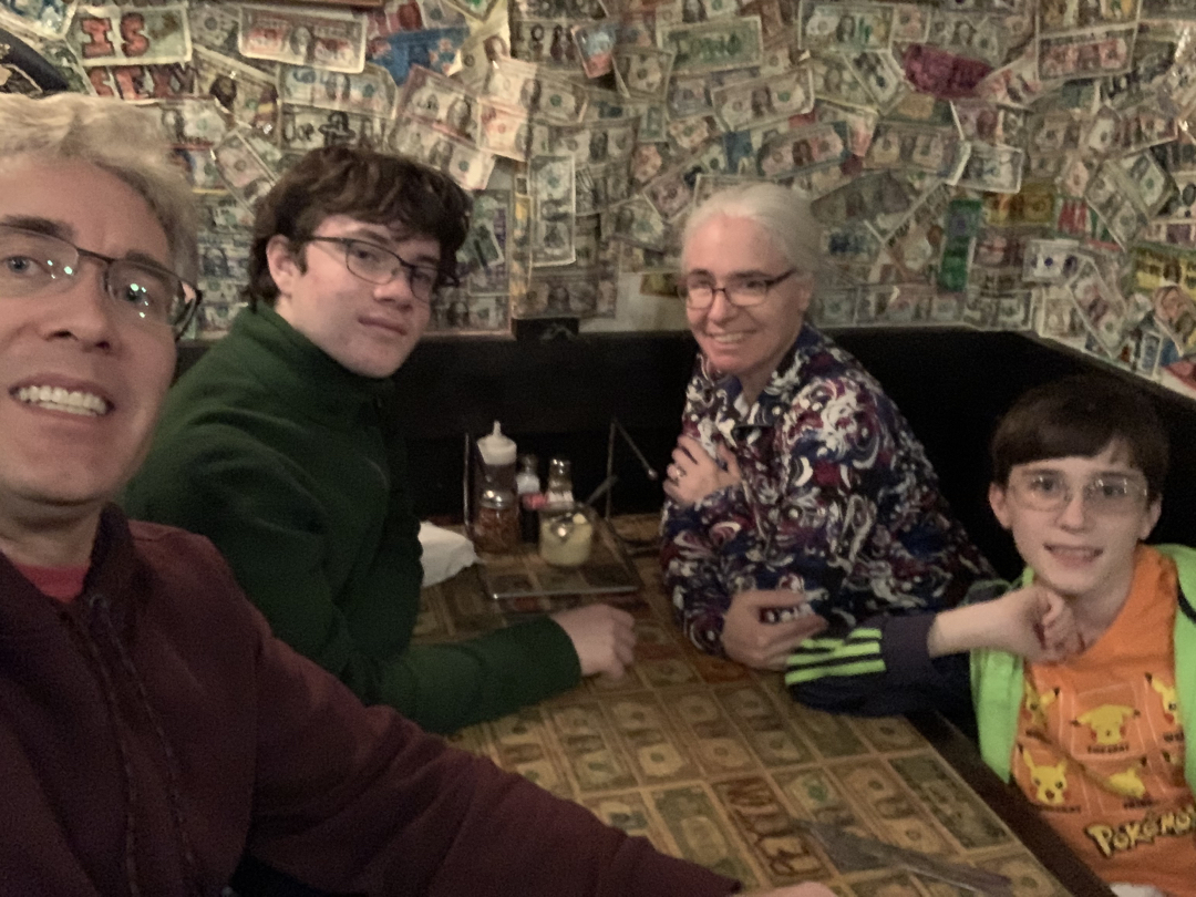 Winter Park trip has to include Hernando's for pizza