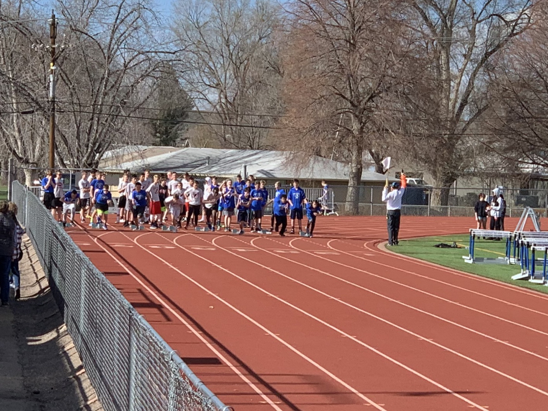 Tim and SIlas take off on the 100M