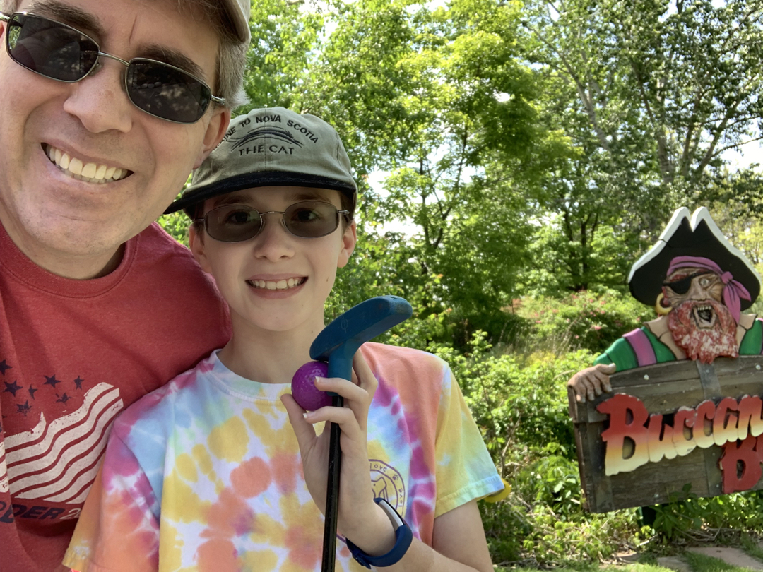 Ted and Dad at mini golf