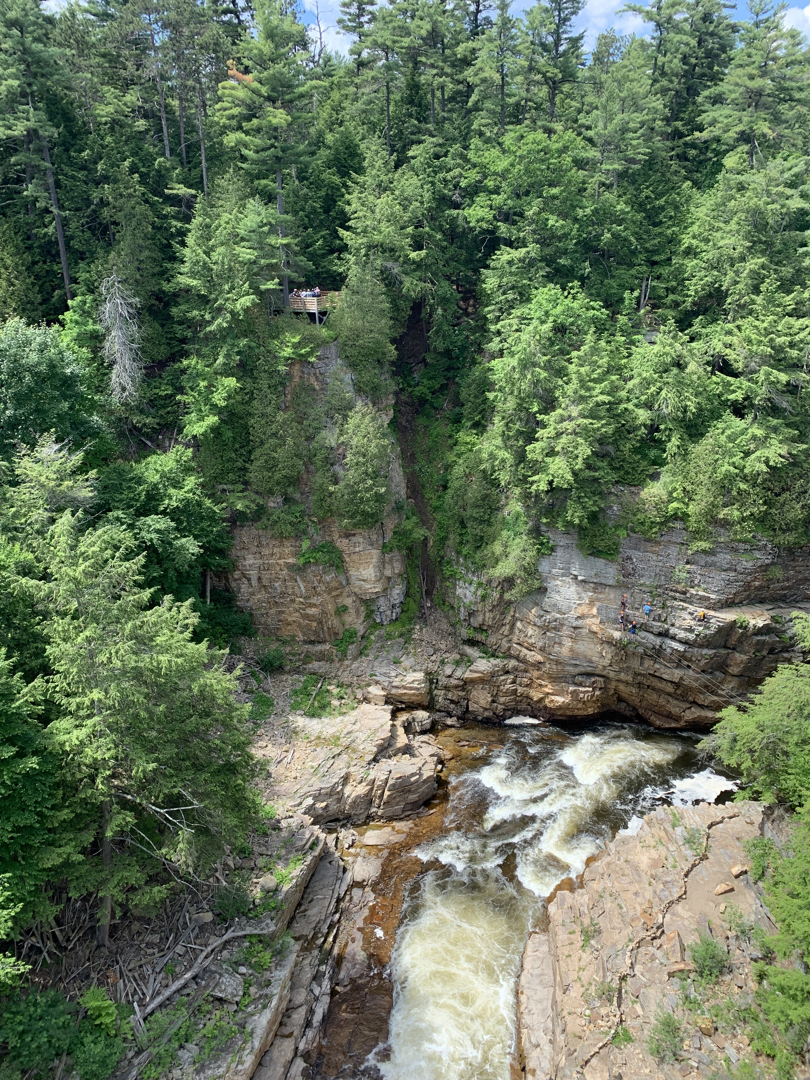 We did not opt for the rock climbing tour