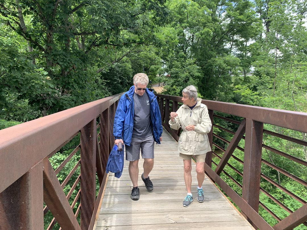 Jeff and Memere in deep conversation