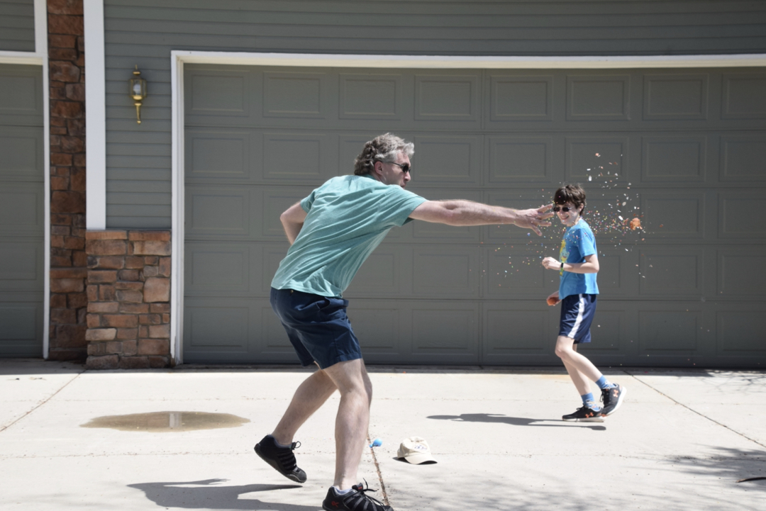 Dad shoots confetti