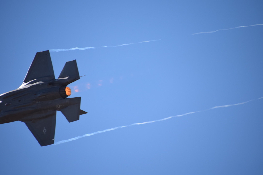Afterburner trail