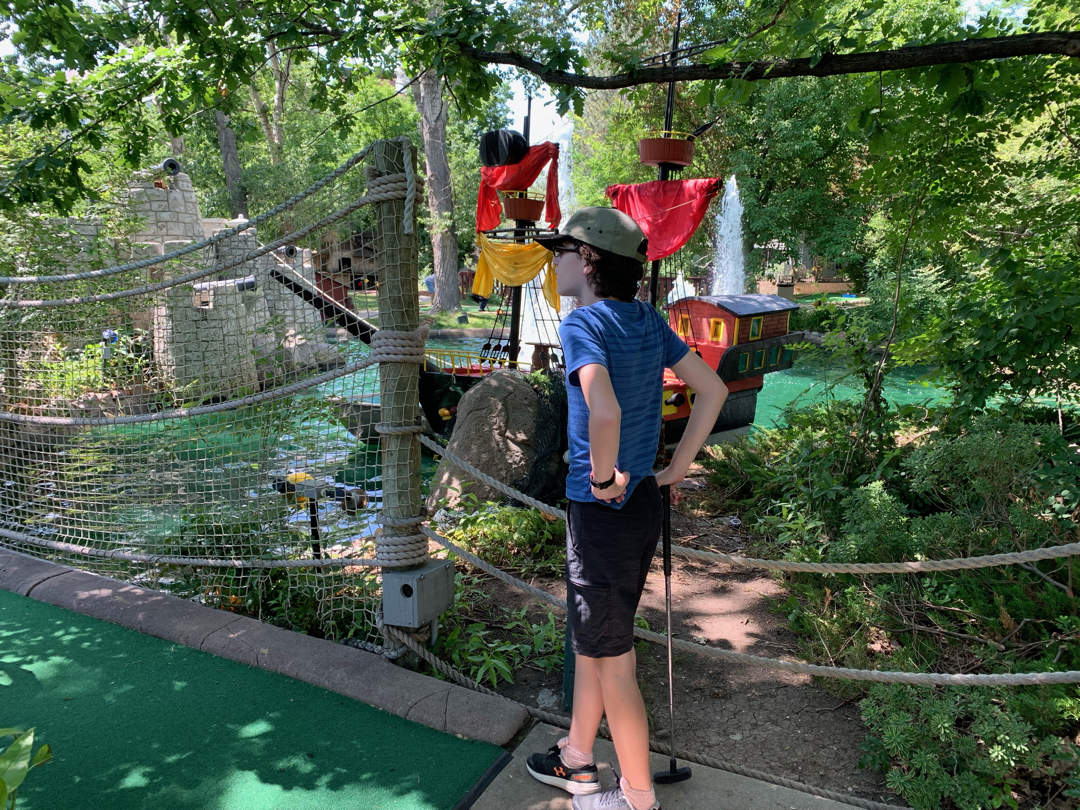 Mini golfer