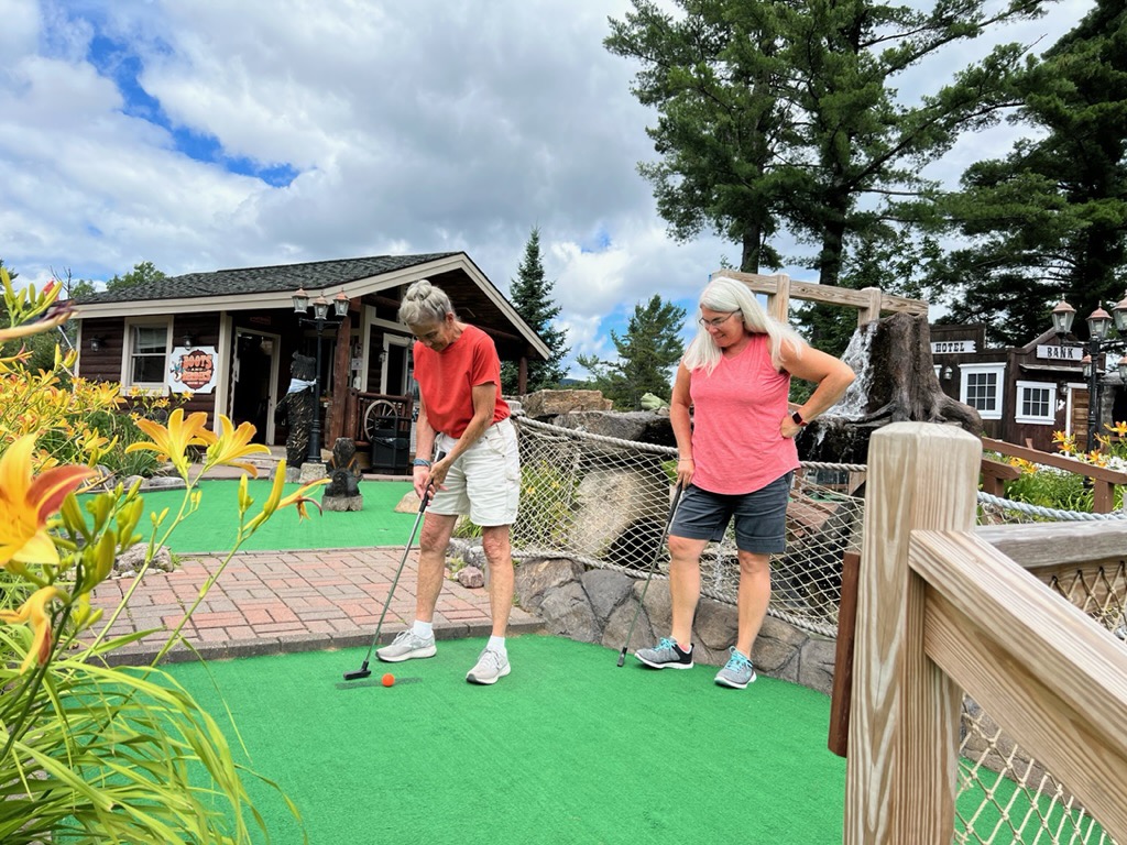 Mini golf time