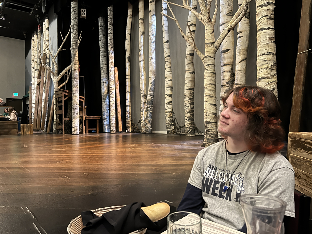 Close seating to the stage at the Boulder Dinner Theater
