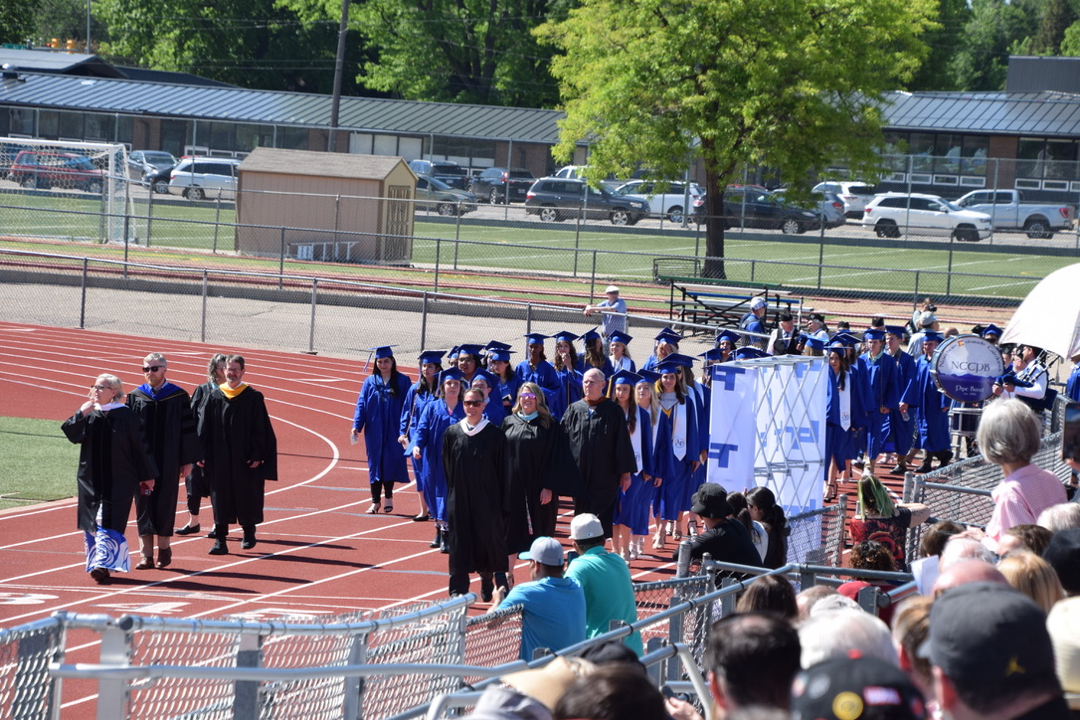Start Pomp & Circumstance!