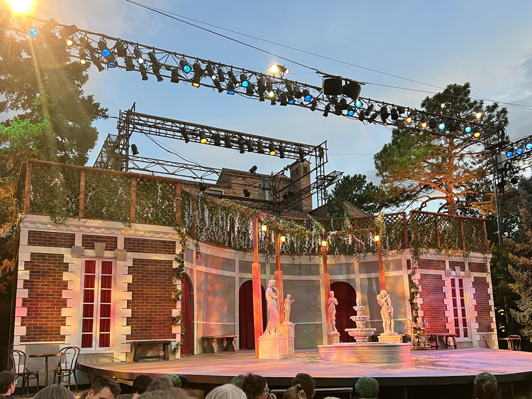 An amazing setting for a play