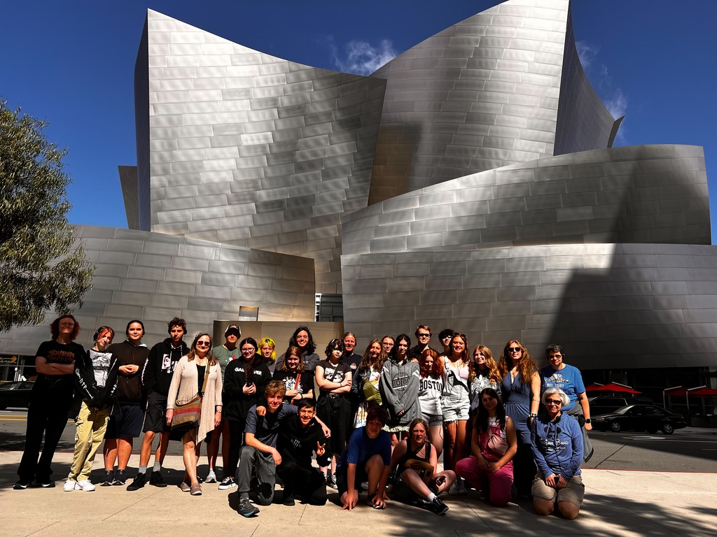 Tour group by Walt Disney Concert Hall